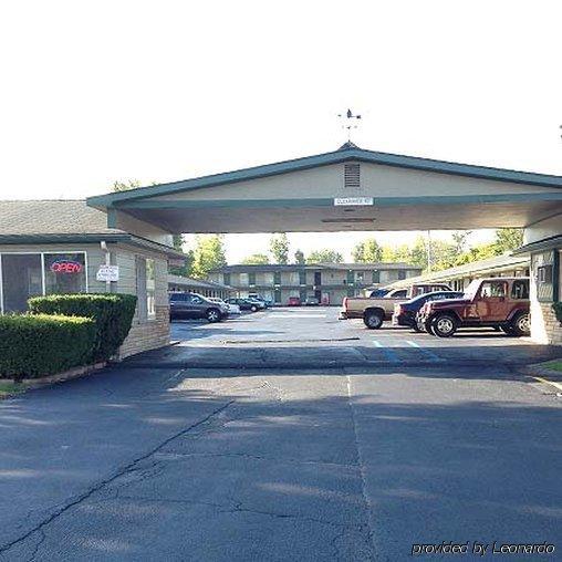 Currys Motel By Oyo Saginaw Mi Eksteriør billede